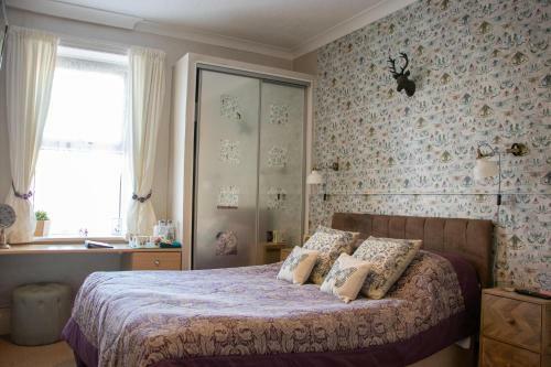 Hostal The Cherry Tree Guest House