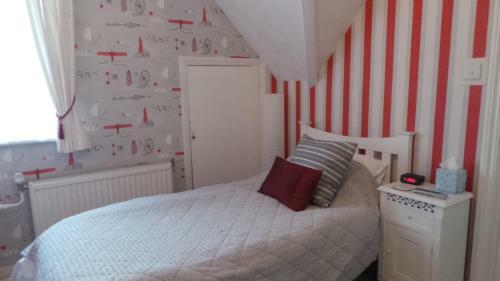 Hostal The Cherry Tree Guest House