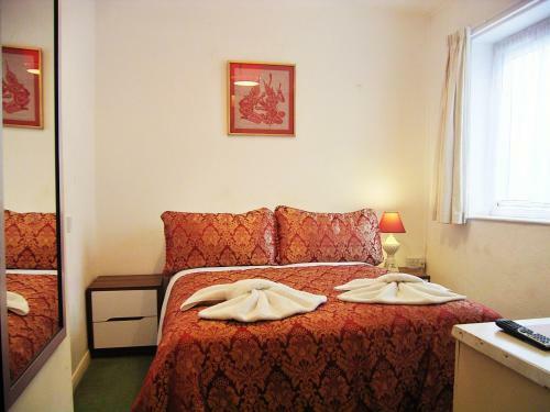 Hostal The Ellesmere