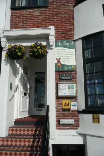 Hostal Royal Hotel