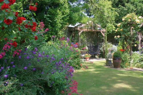 Bed & Breakfast Ocklynge Manor