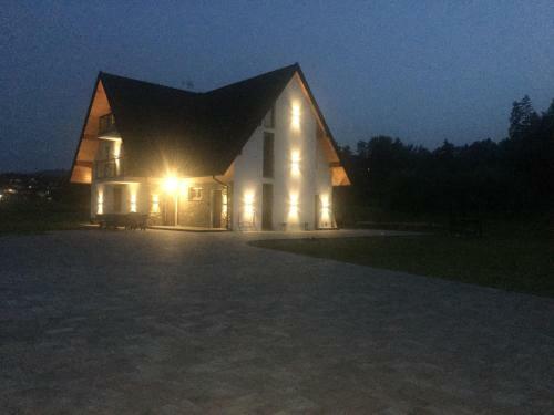 Hostal Tojemoje