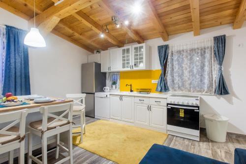 Luxury House Ivan