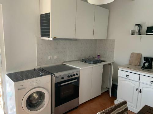 Casinha Em Frente � Lagoa
