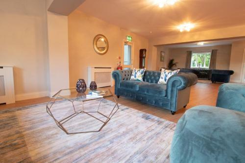 Hawthorn Lodge
