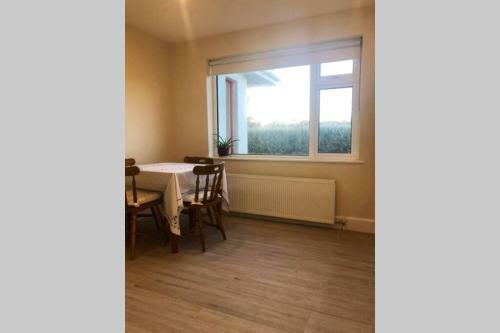 Spacious Seaside Apartment 3km From Clifden