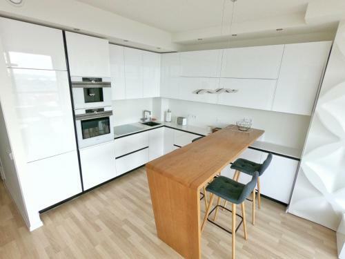 White Dune Apartment