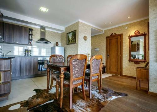 Amber View Classic Apartment