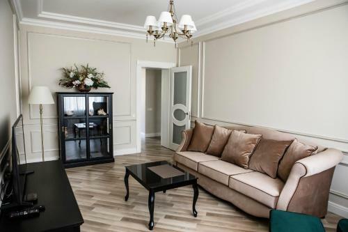 Old Town River Apartments