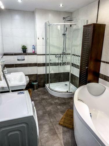 Lovely Apartment With Nice View And Free Parking