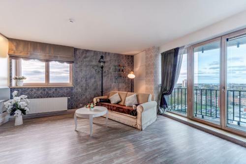 Apartment Near Center