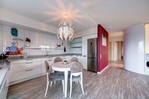 Apartment Near Center