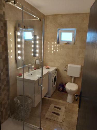 Apartmani Goga S Grijanim Bazenom