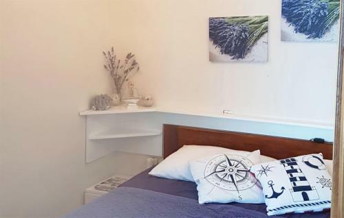 Beautiful Apartment In Dobropoljana With 2 Bedrooms