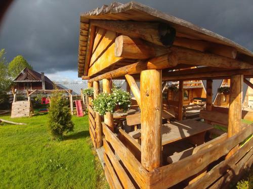 Village Lodge Sierockie