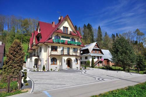 Bed & Breakfast Le?ny Dworek