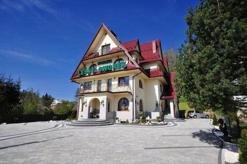 Bed & Breakfast Le?ny Dworek