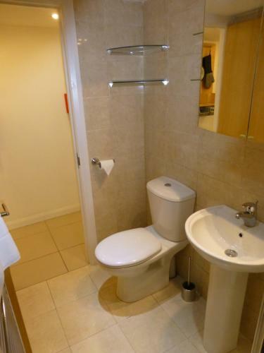 Earle House Serviced Apartments