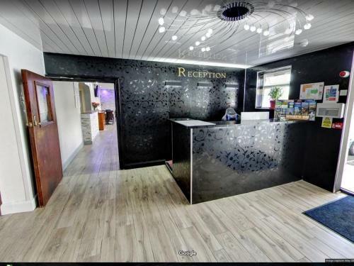 Hostal County Hotel