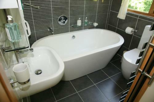 Whistlers Dell B&B