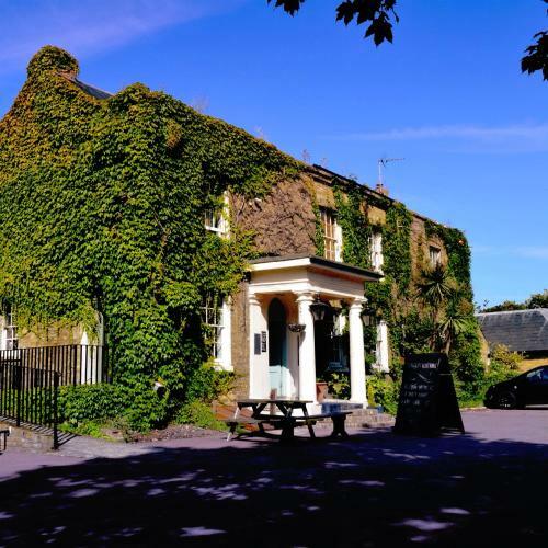 Posada The Grove Ferry Inn