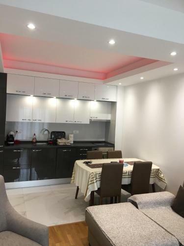 Lux Apartman Marina