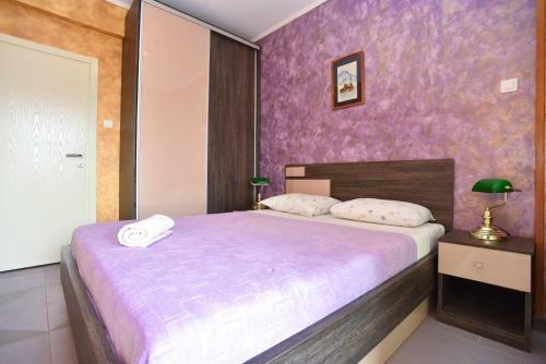 Lux Apartments M