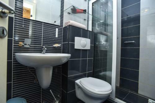 Lux Apartments M