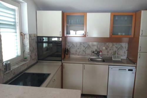 Apartman Sa 3 Spava?e Sobe