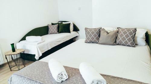 Apartments Bauo