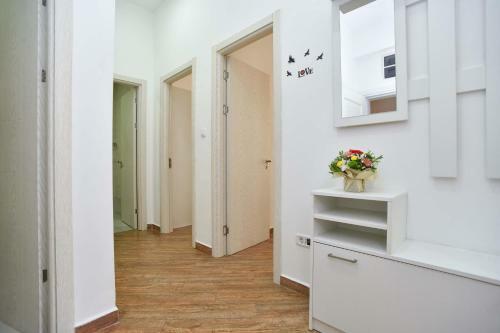 Victoria Center Apartments