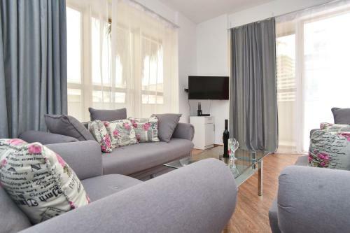 Victoria Center Apartments