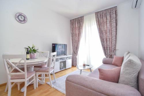 Gaga Apartment Budva