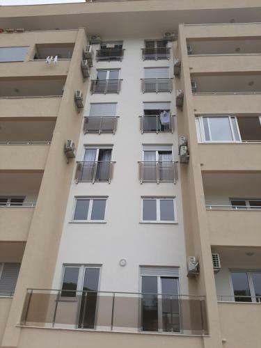 Picasso Apartment
