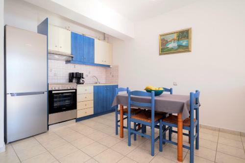 Myrto Apartments