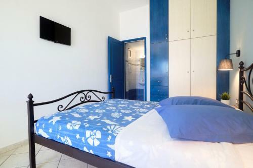 Myrto Apartments