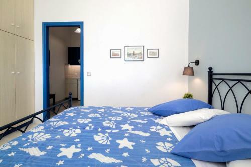 Myrto Apartments