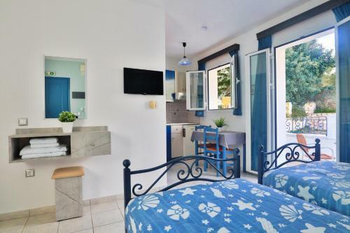 Myrto Apartments