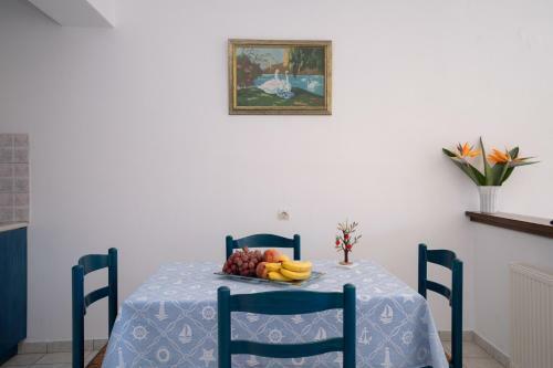 Myrto Apartments