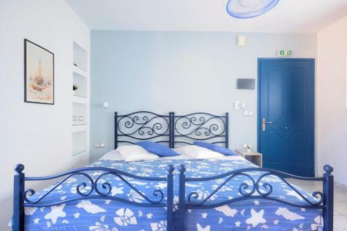 Myrto Apartments