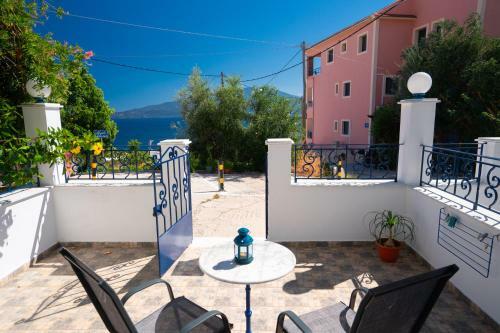 Myrto Apartments