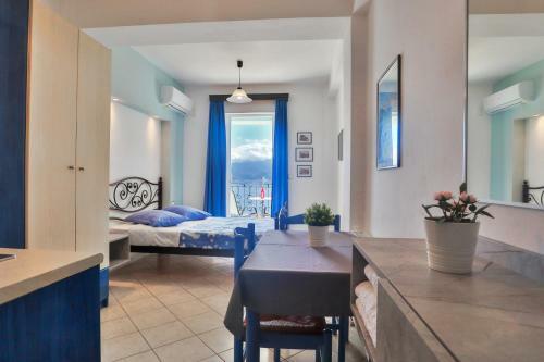 Myrto Apartments