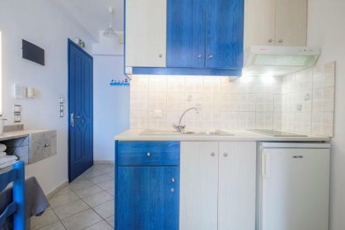 Myrto Apartments
