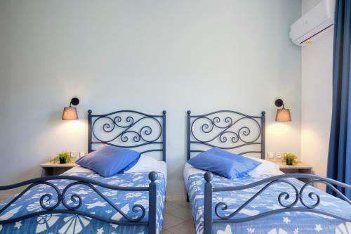 Myrto Apartments