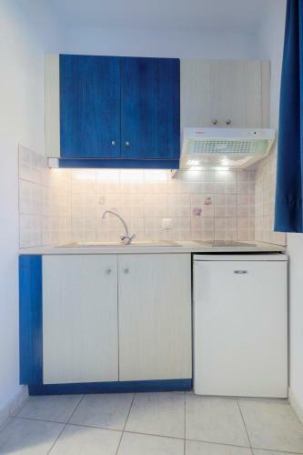 Myrto Apartments