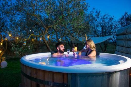 2 Cuori E 1 Yurta Glamping In Tuscany - Adults Only