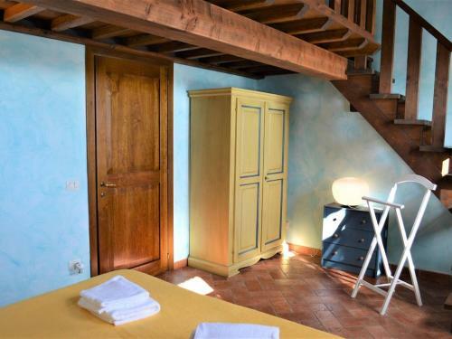 Apartment In Medieval Village, Splendid Panoramic View, Shared Swimming Pool
