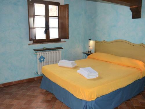 Apartment In Medieval Village, Splendid Panoramic View, Shared Swimming Pool