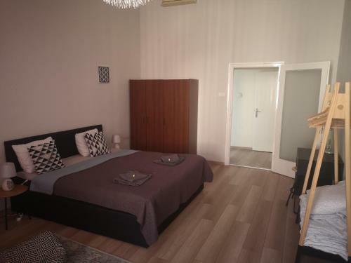 Palace - Belv�rosi Apartman Eger