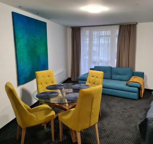 City Center Apartmanh�z